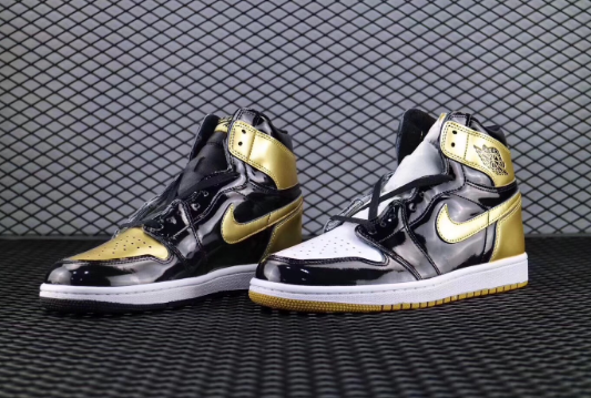 Air Jordan 1 Retro High OG Gold Top 3